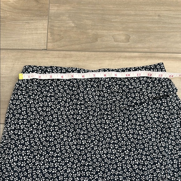 Brandy Melville Black and White A-Line Maxi Skirt with Slit - Picture 6 of 7